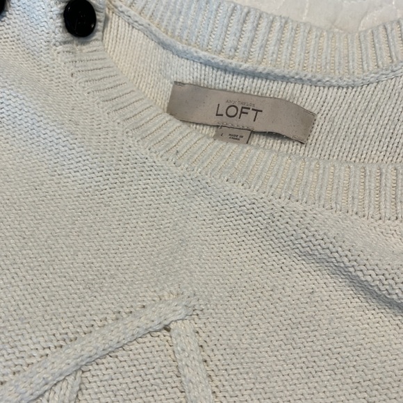 Cozy Loft Sweater (L) - Picture 3 of 3